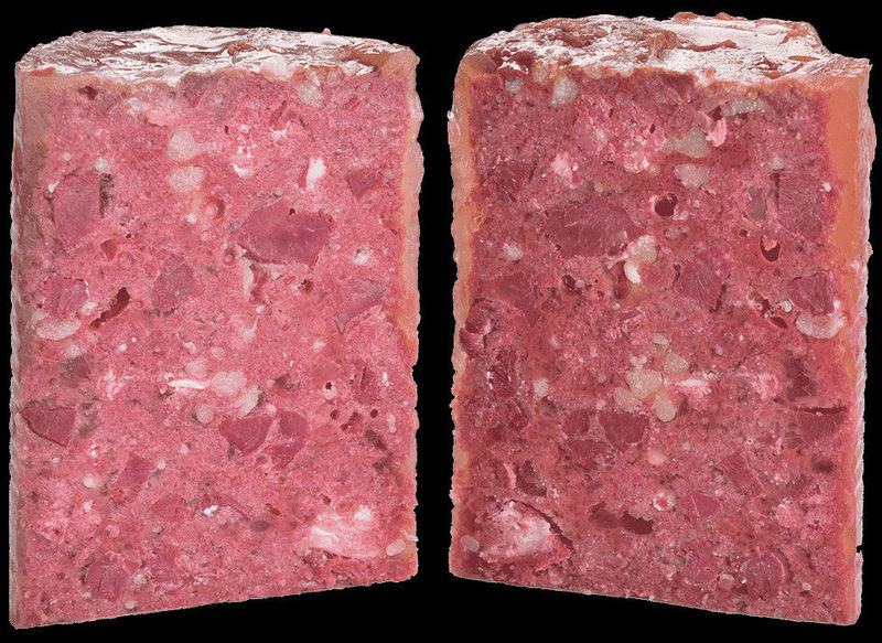 BRIT PATÉ & MEAT – BEEF – консервирана храна за кучета с 27% прясно телешко месо и 23% пуешко месо 0.400 кг. 2