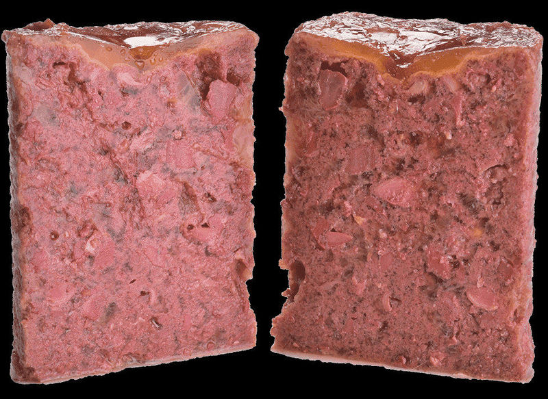 BRIT PATE & MEAT RABBIT – консервирана храна за кучета  с 27% прясно заешко месо 0.400 кг. 2