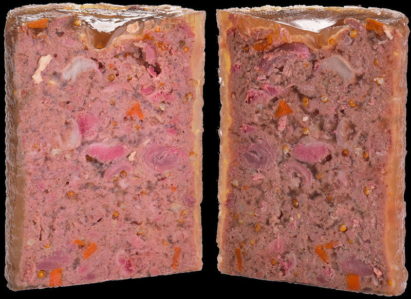 Холистична консервирана храна за кучета Brit Fresh Duck with Millet със 66% прясно патешко месо, 8% просо и 4% моркови 0.400 кг. 3