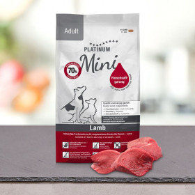 Пълноценна суха храна за кучета от малки породи Platinum Adult Lamb Mini с 70% прясно Агнешко месо 900 гр.