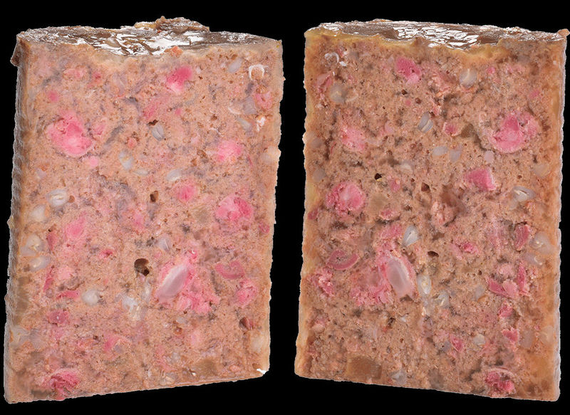 Холистична консервирана храна за кучета Brit Fresh Fish with Pumpkin с 44% прясна риба, 23% пилешко и 6% тиква 0.400 кг. 3