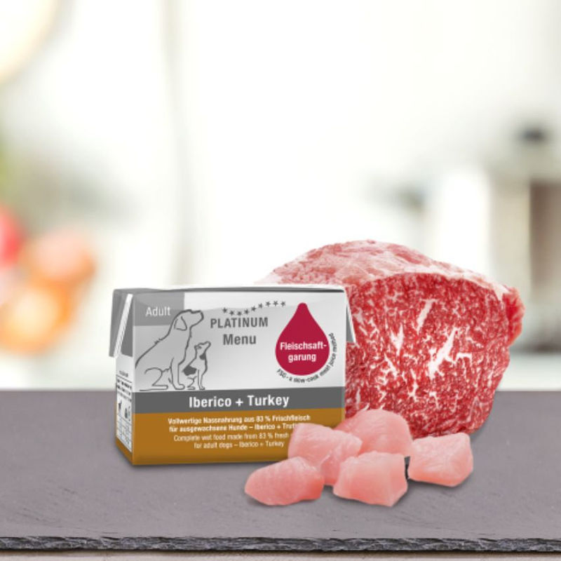 Мокра храна за кучета Platinum Menu Adult Iberico + Turkey с 42% Прясно пуешко месо, 35% Прясно свинско Иберико, 6% Прясно пилешко месо и зеленчуци 90гр.