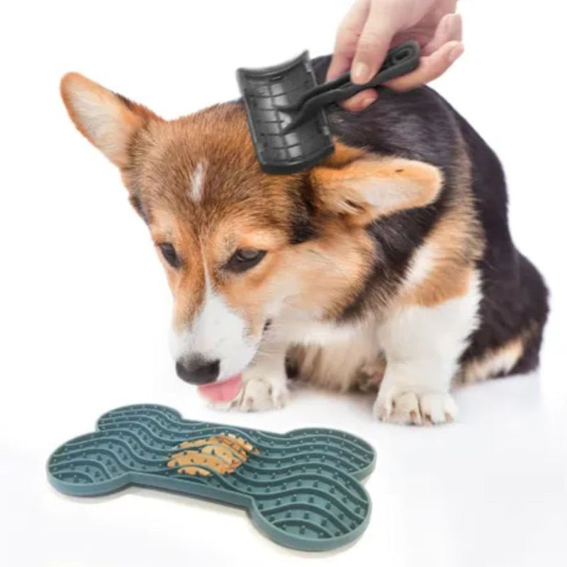 Flamingo LICK PAD YUMMEE SILICONE BONE M 21,8 см- Подложка за близане Licky Mat, кокалче 1 бр. 2