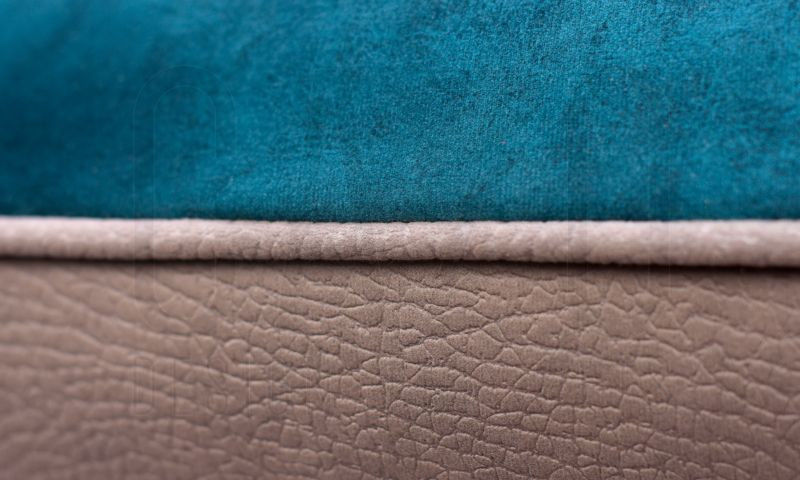 Меко кучешко легло, изработено от кадифе и еко кожа CAZO Velvet  73 x 57 см. 2